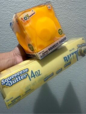 Must-have of the season ⭐️ Jumbo Cheese & Butter Squishies from Toymendous. New